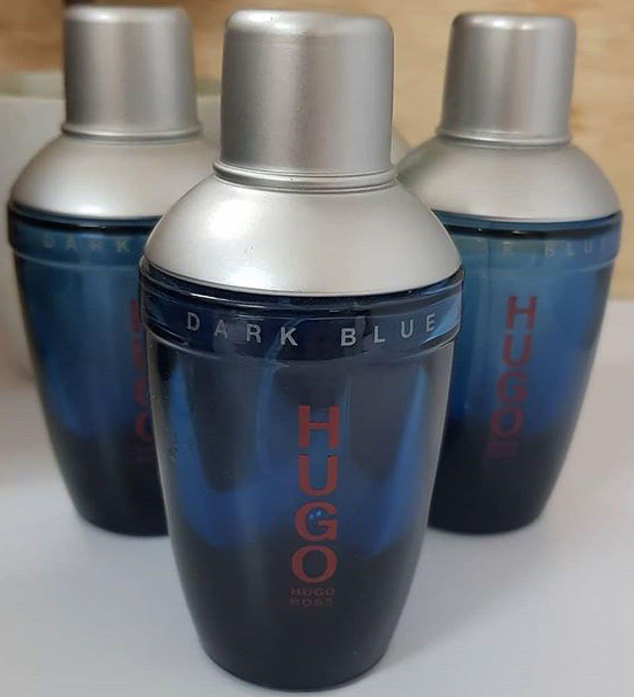 Hugo Boss Dark Blue parfum de barbati