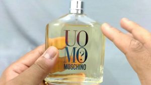 Moschino Uomo parfum barbati