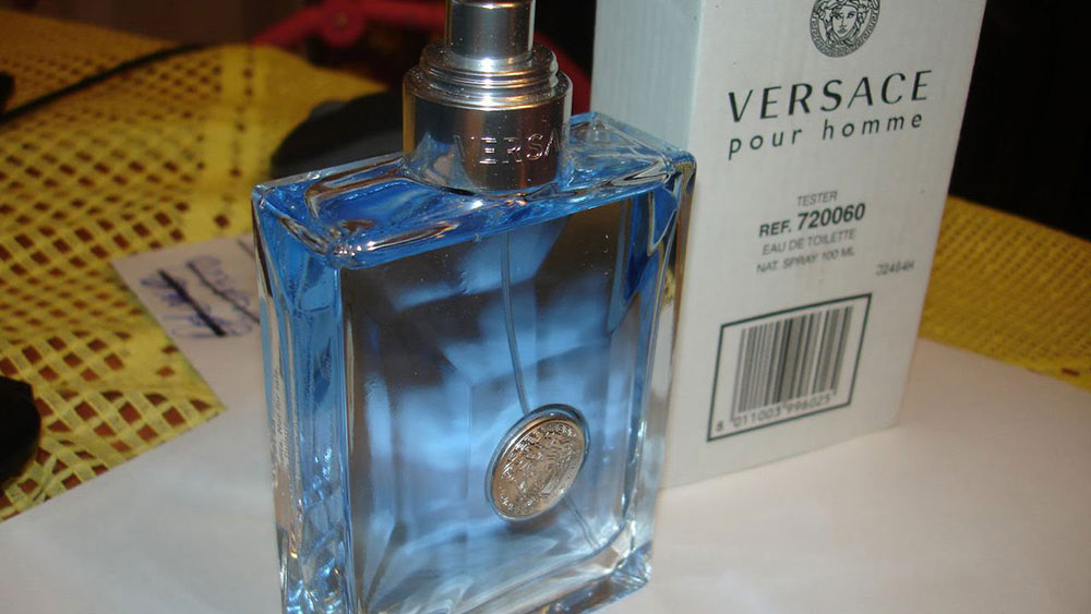 Versace Pour Homme parfum barbati