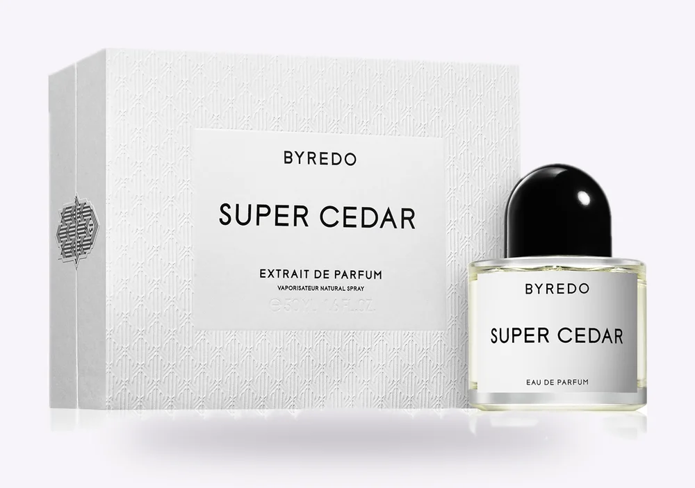 Cutia și flaconul BYREDO Super Cedar