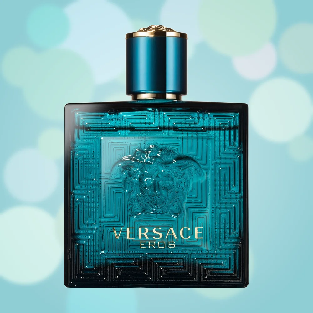Versace Eros pentru bărbați. Cum miroase, cât ține și cum îl porți fără să sufoci încăperea
